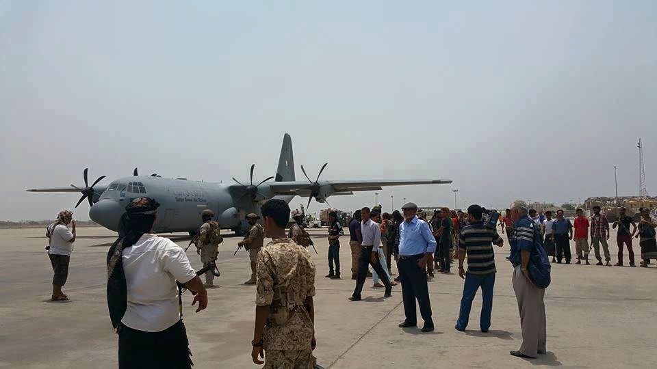 وصول طائرة قطرية إلى مطار عدن الدولي تحمل مساعدات إغاثية