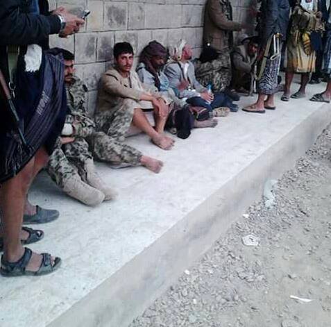 شاهد أسرى مليشيا الحوثي في قبضة المقاومة الشعبية بتعز (صور)
