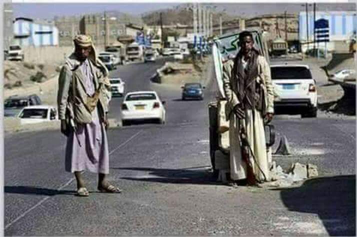 الحوثيون يشكلون ثلاثة أطواق أمنية حول صنعاء تحسبا لهجمات المقاومة