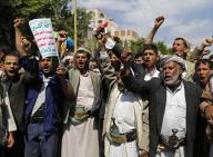 رويترز: الحوثيون يرفضون اقتراح رئيس اليمن لتهدئة الاحتجاجات