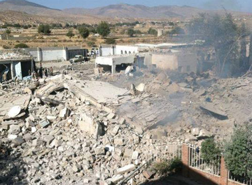 تفجير منزل للشيخ حسين الأحمر في منطقة خمر بعمران (أرشيف)