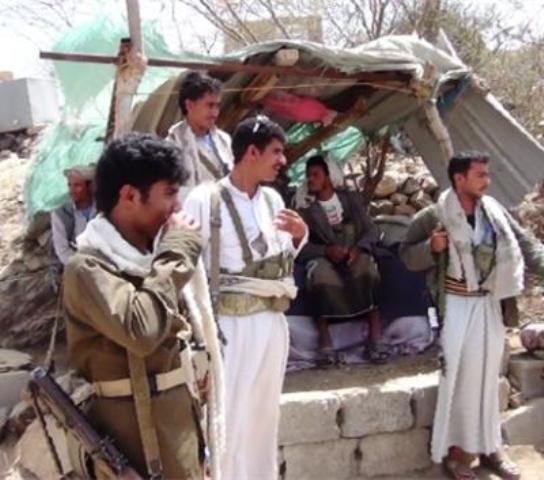 الحوثيون يتفككون على الأرض بسبب انقطاع الاتصال بالقيادة