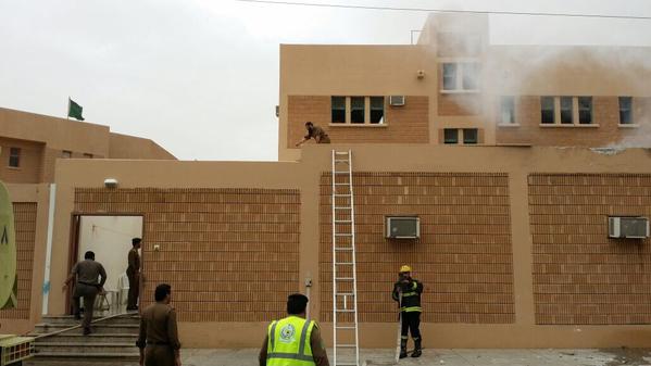 الدفاع المدني السعودي يعلن عن الخسائر البشرية جراء سقوط قذائف أطلقها الحوثيون على مدينة نجران