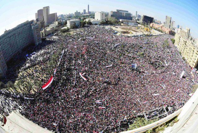 ميدان التحرير بالقاهرة لحظة اعلان فوز مرسي رئيسا لمصر