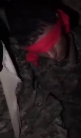 وقوع أسرى حوثيون لدى القوات السعودية بعد معارك ضارية بجيزان (فيديو)