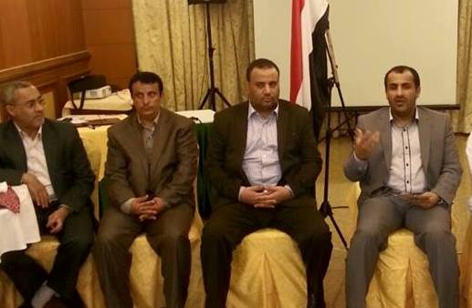 قيادي بحزب صالح يكشف عن لقاءات بين وفد الحوثيين ومسئولين سعوديين بمسقط
