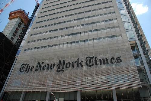 نيويورك تايمز: هناك إشارات على عزم صالح البقاء بالسلطة بعد تعهده