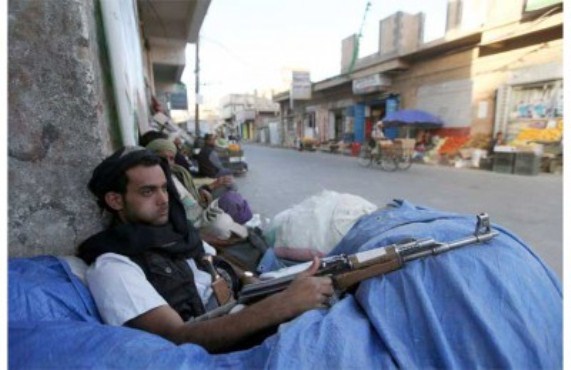 الحوثيون ينقلبون ببطىء على الرئيس ومطالب لإنقاذ الدولة من الانهيار