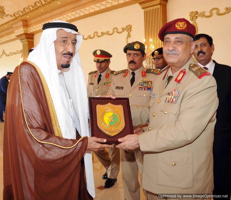 الأمير سلمان بن عبدالعزيز يقيم حفل غداء تكريما لوزير الدفاع اليم