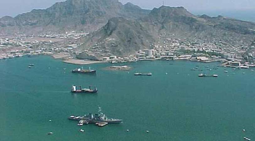البحرية الأمريكية تعلن عن تصادم سفينتي إمداد تابعة لها فجر اليوم في خليج عدن دون ذكر أسباب التصادم