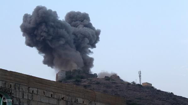 طيران التحالف يقصف مخزنا للصواريخ بالقرب من وادي ظهر شمال صنعاء