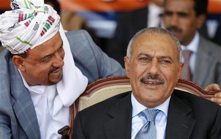 الرئيس صالح في إجتماع مع قيادات حزبه: مجلس الأمن لن يقطع رأسي