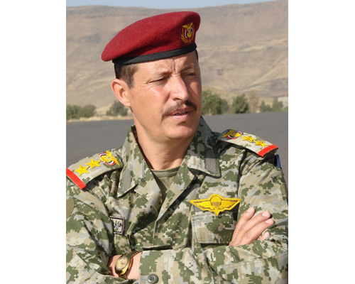 من هو قائد المنطقة العسكرية السابعة المتجاهل لـ«جرائم الميليشيات الحوثية» بمحافظتي ذمار وإب ؟