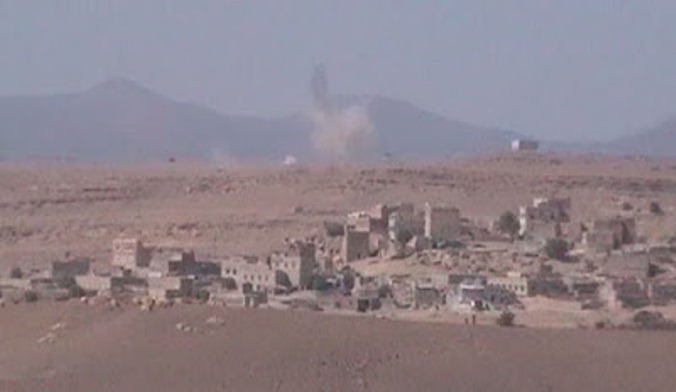 قرية الخبشة خلال تعرضها للقصف من قبل قوات نظام صالح في عام 2011 