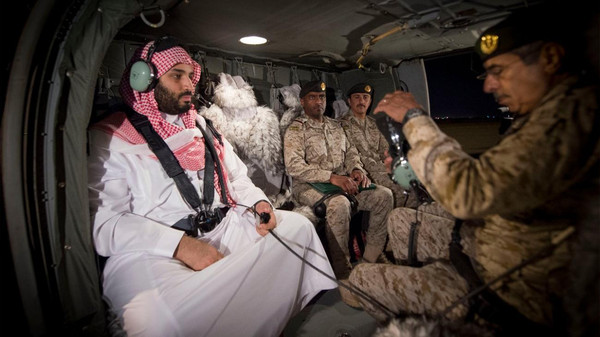 بالصور.. وزير الدفاع السعودي «محمد بن سلمان» يتفقد قواته في جازا