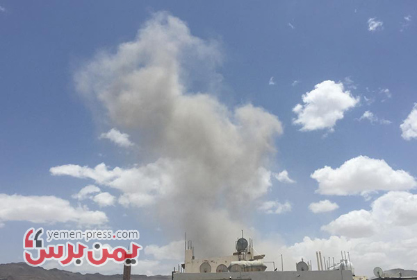 انفجارات تهز العاصمة صنعاء إثر استهداف طيران التحالف مواقع بالقرب من شارع الستين الشمالي