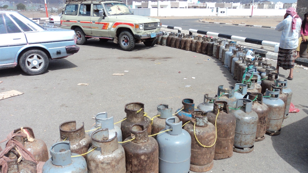 أزمة في مادة الغاز المنزلي في العاصمة صنعاء ( تعديل )