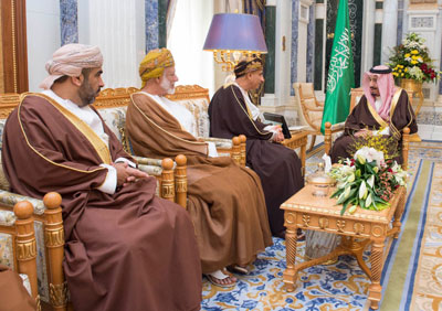 تنسيق سعودي عماني لمواجهة تداعيات أزمة اليمن