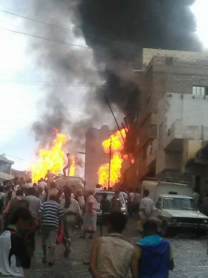مليشيا الحوثي ترتكب مجزرة مروعة في تعز باستهدافها قاطرة وقود وسط المدينة والمستشفيات توجه استغاثة