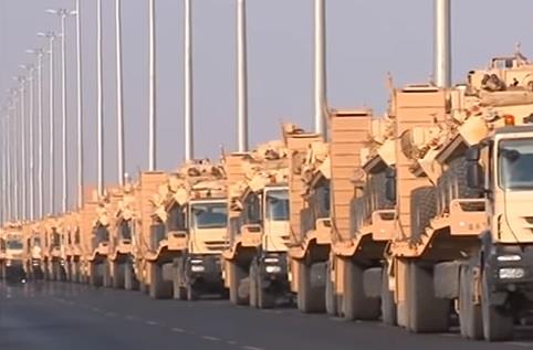 فيديو.. التعزيزات العسكرية التي وصلت للحد الجنوبي للسعودية.. وقائد: من يحاول الاقتراب مصيره الموت