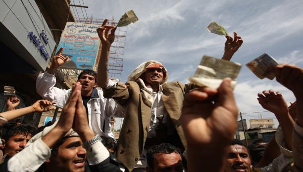 ثلاثة عقود لنهب اليمن... واسترداد الأموال في نفق مجهول