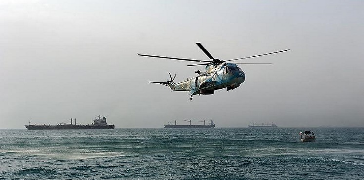 إيران تحتجز سفينة إماراتية لاستخدامها تسمية «الخليج العربي»