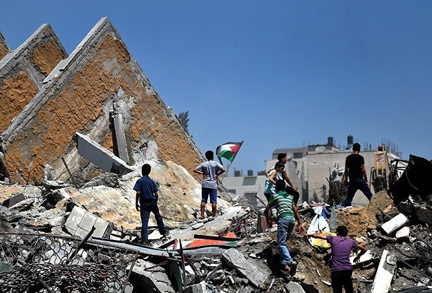 2145شهيدا و15671 منزلا مدمرا حصيلة الحرب الإسرائيلية على غزة
