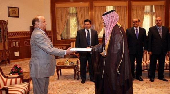 السفير السعودي في لقاء مع الرئيس هادي