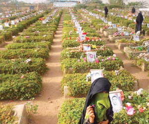 المقابر الجديدة تكشف خسائر الحوثيين