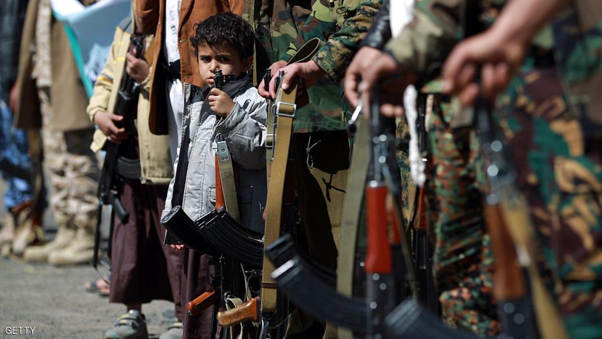 منظمة العفو الدولية: الحوثيون يقومون بتجنيد الأطفال قسريا