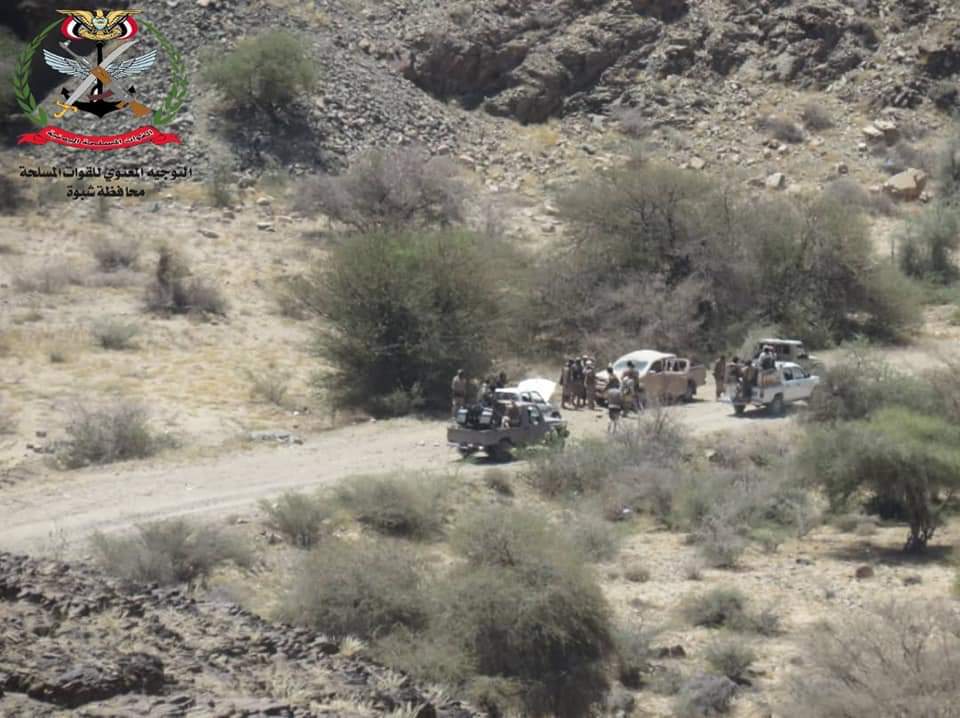  بالصور.. الجيش يتقدم في جبهتي الملاجم وناطع وانهيارات في صفوف الحوثيين