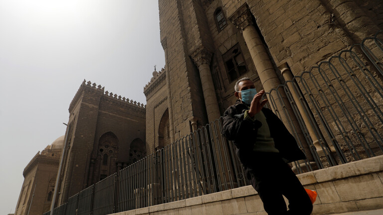شفاء 85% من المصابين بفيروس كورونا في مصر بدون علاج