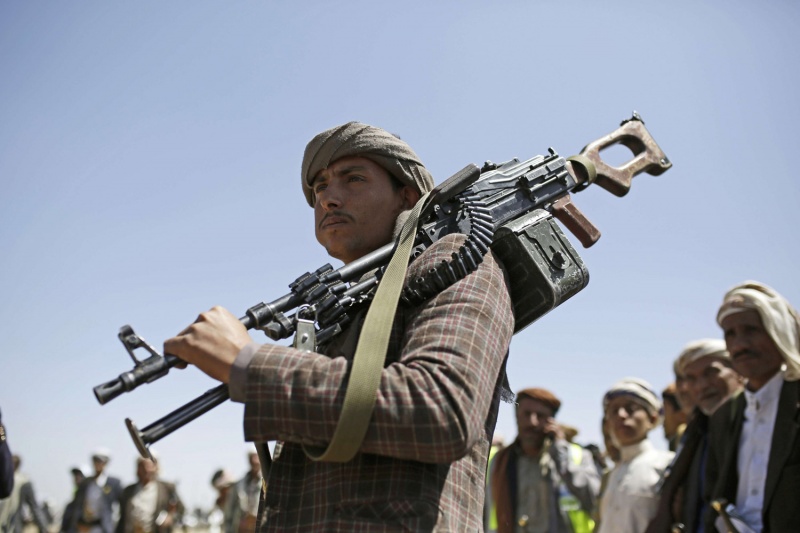 الحوثيون يعترفون بمصرع قيادات بارزة تزامناً مع معارك دامية في الجوف