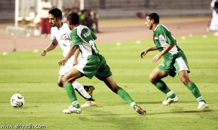 الاتحاد اليمني لكرة القدم يوقف مدافع المنتخب لمدة عام