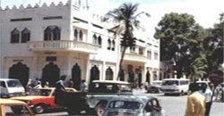 اليمن تفتتح أول سفارة عربية في مقديشو