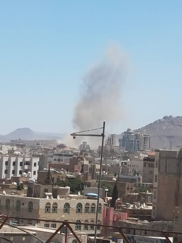 بينها معسكر ألوية الصواريخ ..تعرف على المواقع الحوثية التي استهدفتها مقاتلات التحالف اليوم في صنعاء!