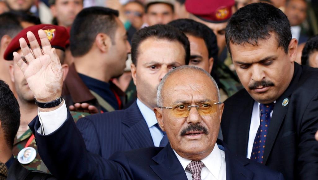 على غرار مبارك.. إعلامية يمنية تطالب بجنازة عسكرية مهيبة لـ