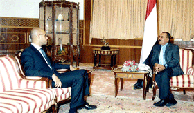 رئيس الجمهورية يلتقي سيف الإسلام القذافي