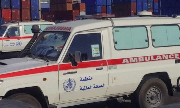 مسلحون يقتحمون ميناء عدن وينهبون 9 سيارات مقدمة من الصحة العالمية