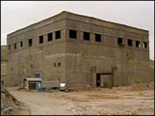 وثائق ويكليكيس: اسرائيل دمرت مفاعلا نوويا سوريا عام 2007