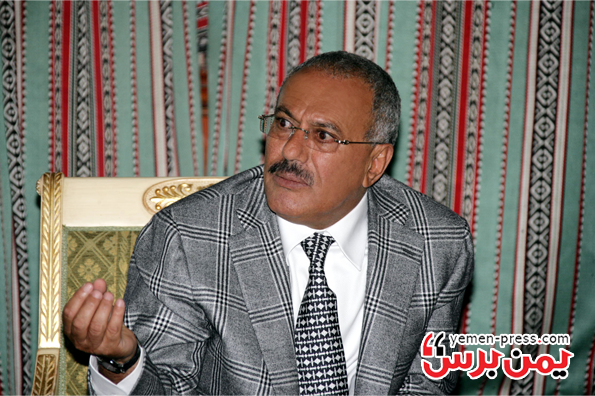 صالح تجاهل انشقاق قواته المسلحة والجماهير الذين يطالبون باستقالت