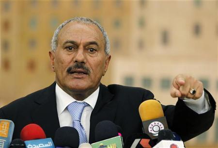 الرئيس صالح في مؤتمر صحفي سابق (أرشيف)