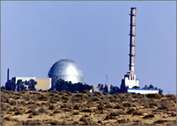 إسرائيل تعد لبناء مفاعل نووي على حدود مصر