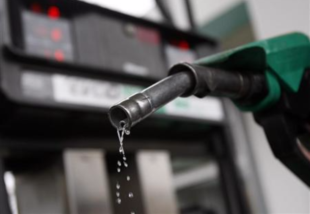 سلطنة عمان تعلن رفع أسعار الوقود الشهر المقبل