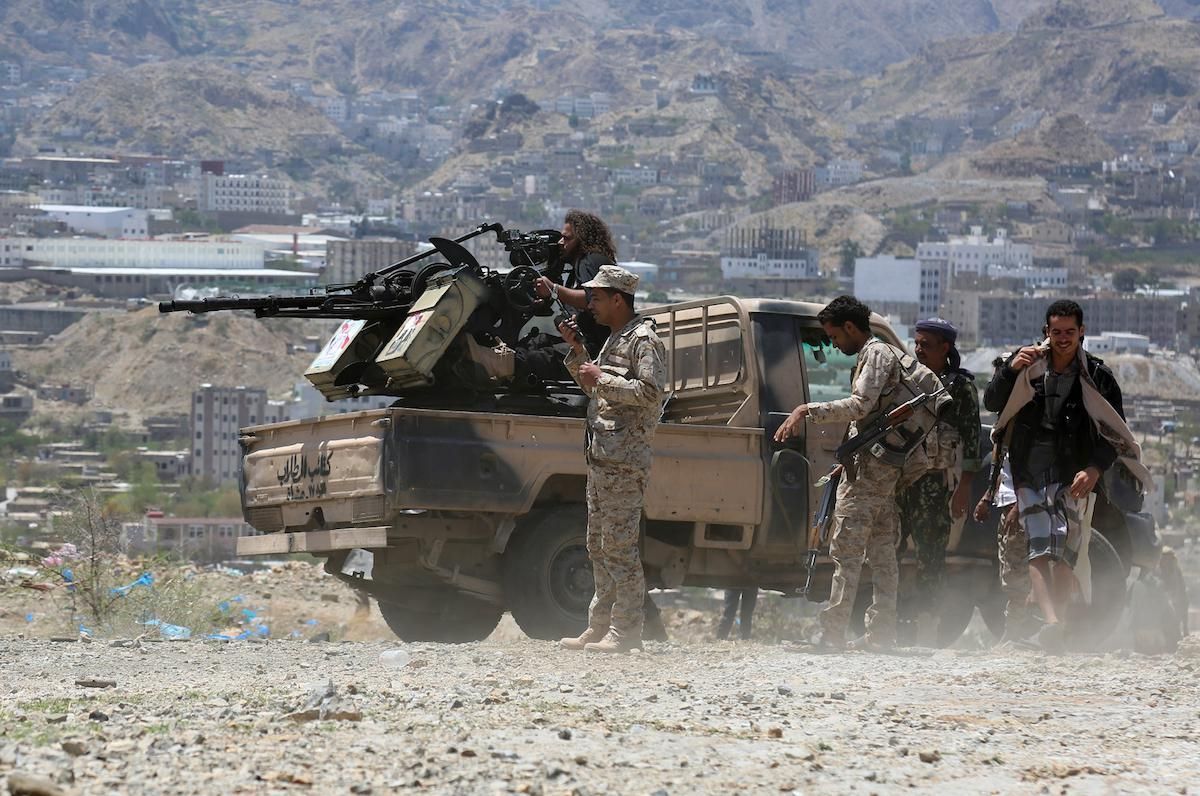 مقتل سبعة من مليشيا الحوثي وصالح في مواجهات مع الجيش الوطني في جبهة الصلو بتعز