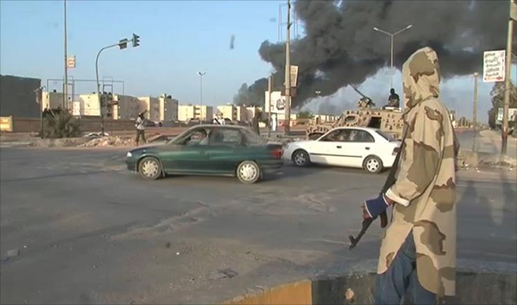 الجزيرة :ثوار بنغازي يتقدمون نحو مطار بنينا