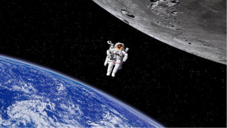 العلماء: إرسال جثة إلى الفضاء قد ينتج «كائنات فضائية»