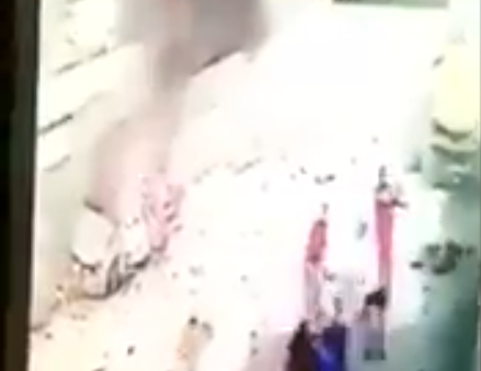 فيديو لكاميرا مراقبة تكشف عملية تفجير نفذها الحشد الشيعي بحضور مصابين «كومبارس» ببغداد