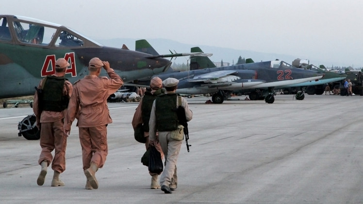 تدمير 7 طائرات روسية ومقتل جنديين بهجوم للمعارضة السورية على قاعدة حميميم العسكرية