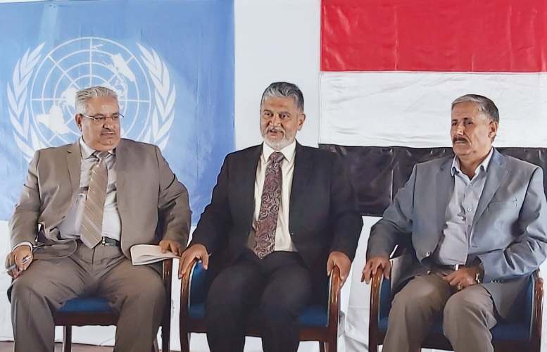 القوات المشتركة تتهم رئيس البعثة الأممية في الحديدة بالتواطئ مع الحوثيين 